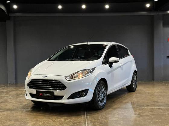 FORD FIESTA 1.6 TITANIUM PLUS HATCH 16V FLEX 4P POWERSHIFT